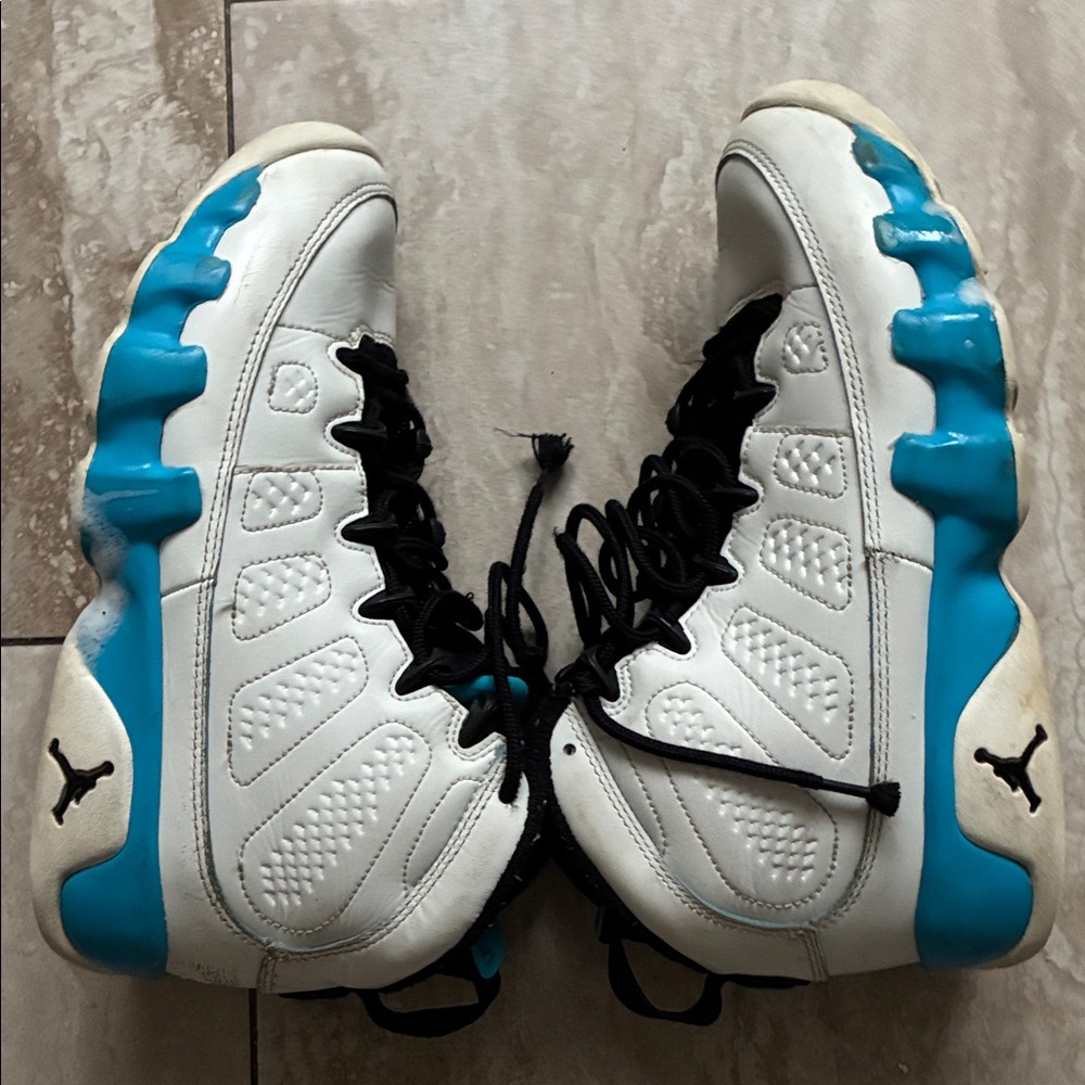 Classic Jordan Kids White and blue Running Sneakers